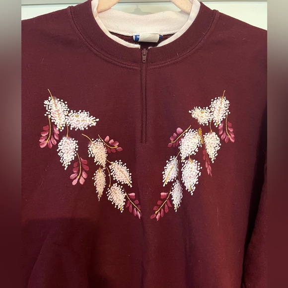 Wine Sweatshirt with floral leaf design - Picture 2 of 5